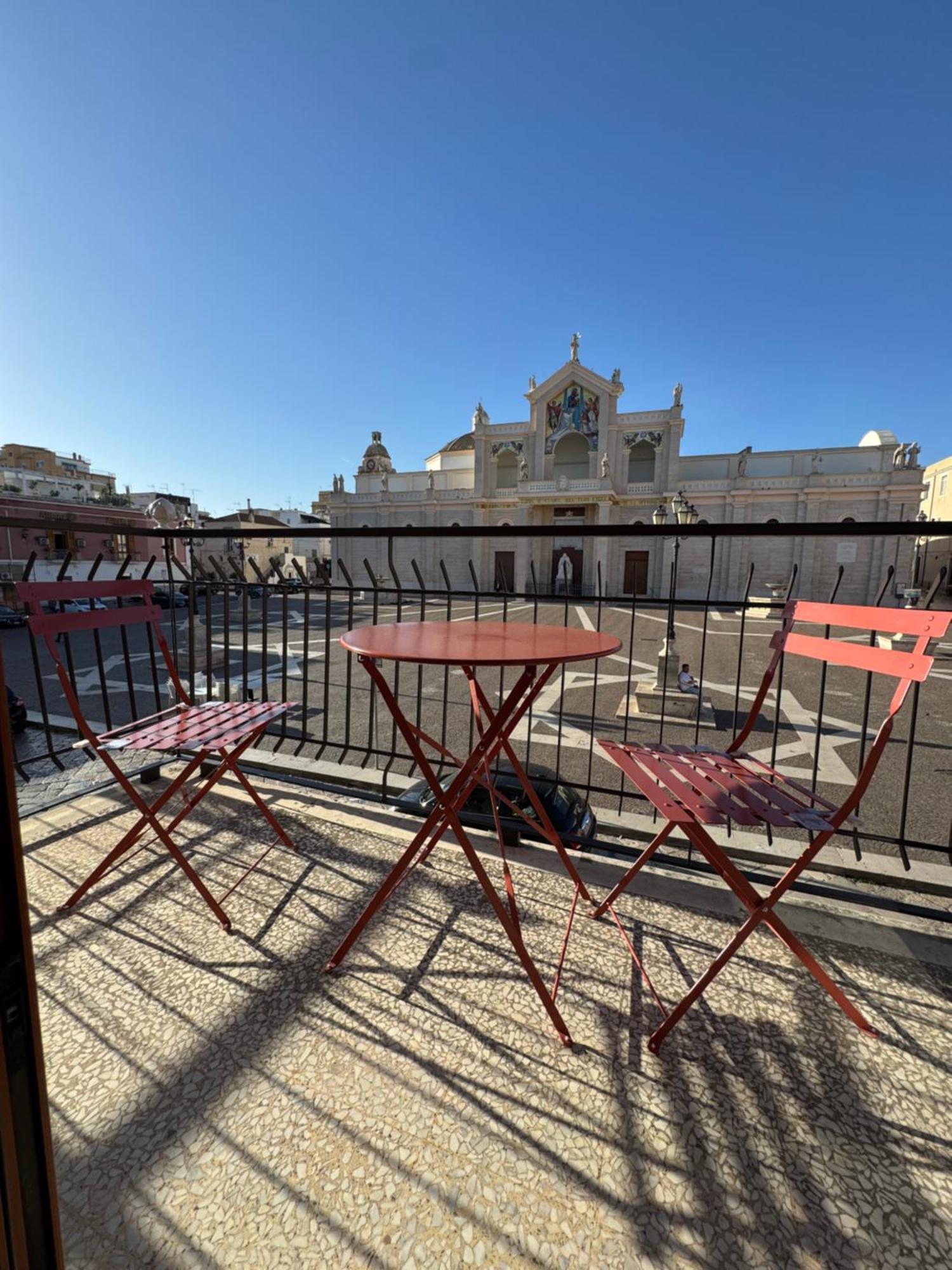 Duomo Rooms - Manfredi Homes&Villas Manfredonia Luaran gambar