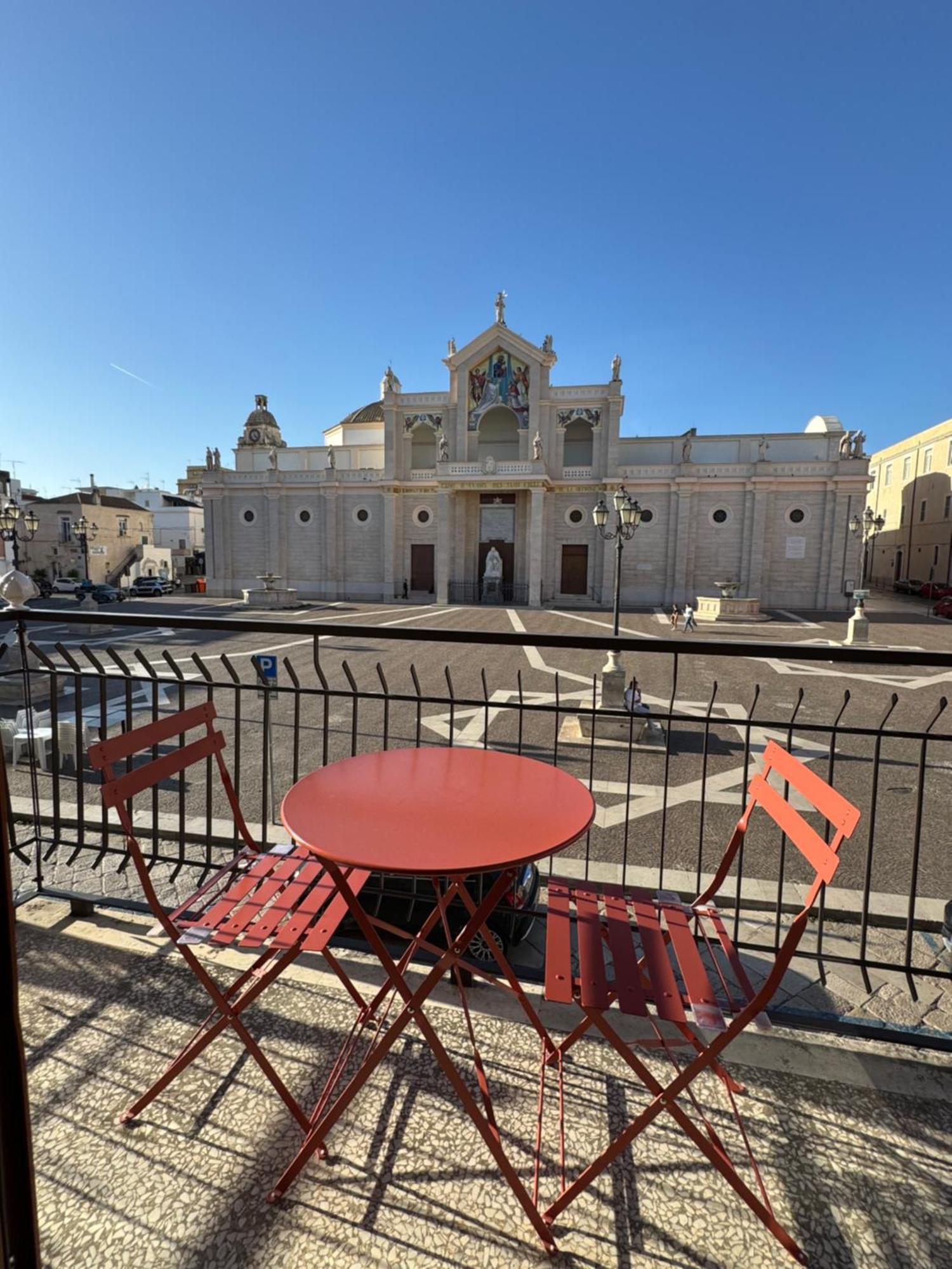 Duomo Rooms - Manfredi Homes&Villas Manfredonia Luaran gambar