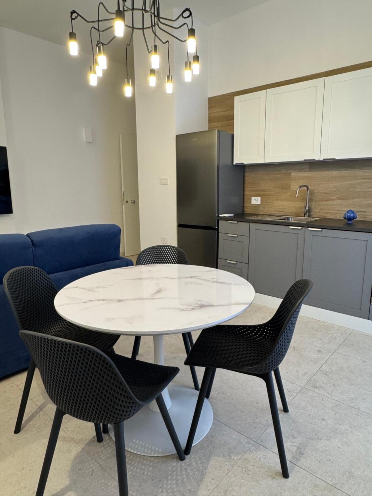 Duomo Rooms - Manfredi Homes&Villas Manfredonia Luaran gambar