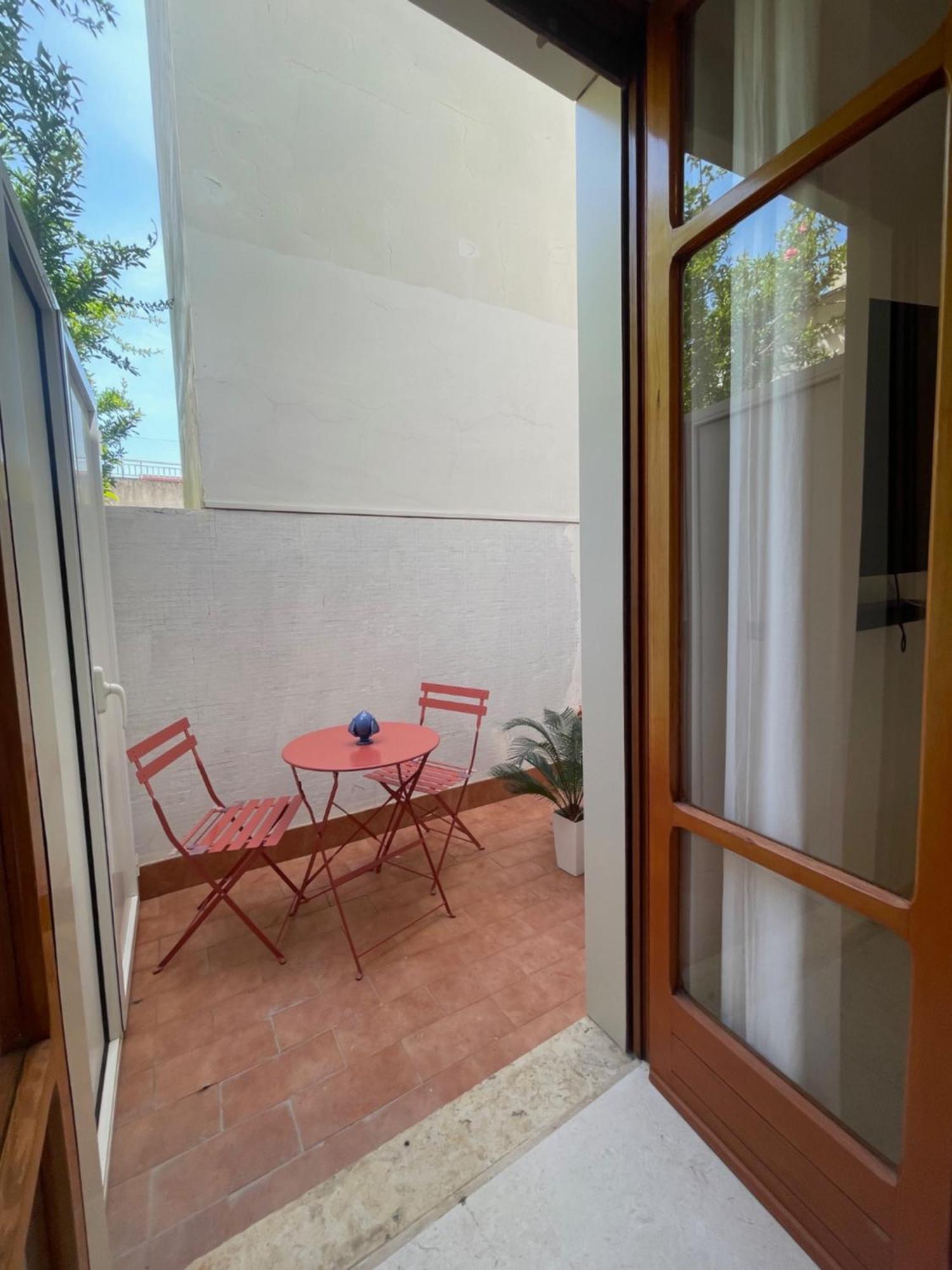 Duomo Rooms - Manfredi Homes&Villas Manfredonia Luaran gambar