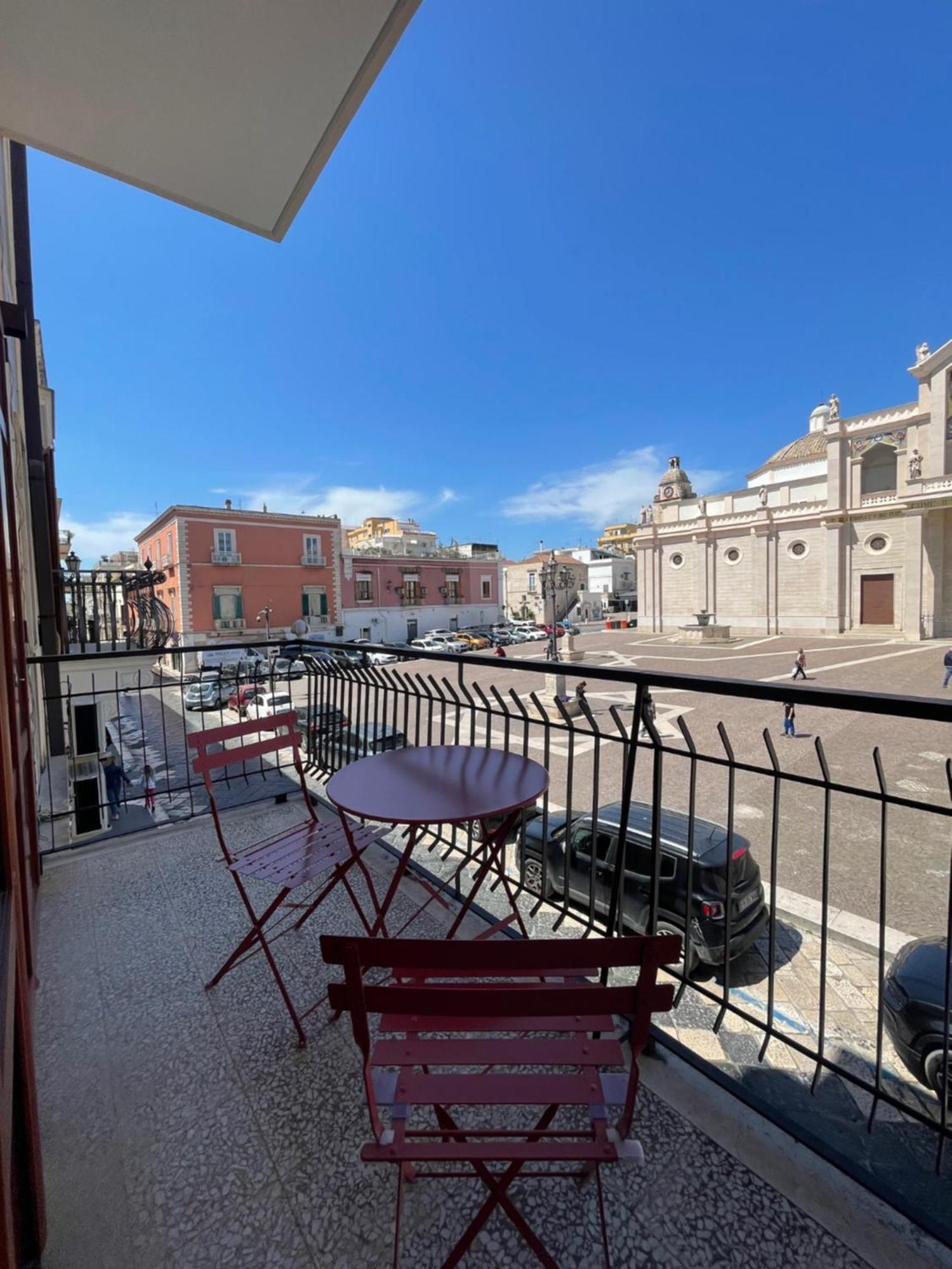 Duomo Rooms - Manfredi Homes&Villas Manfredonia Luaran gambar